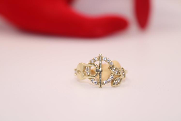 Belt style women ring 14k gold
