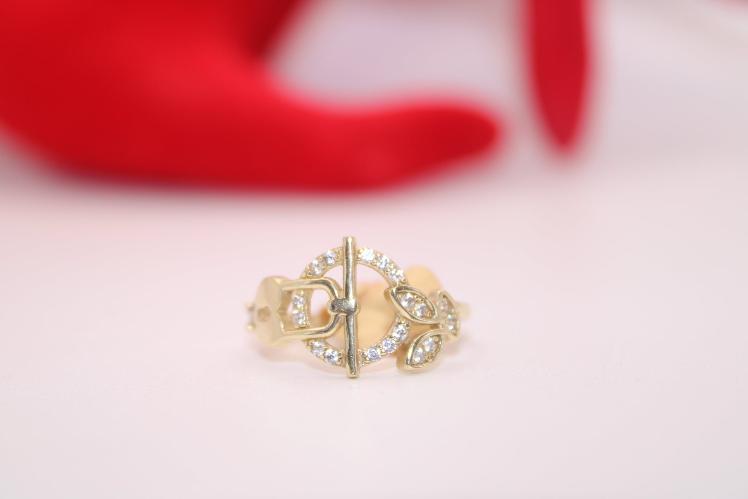 Belt style women ring 14k gold