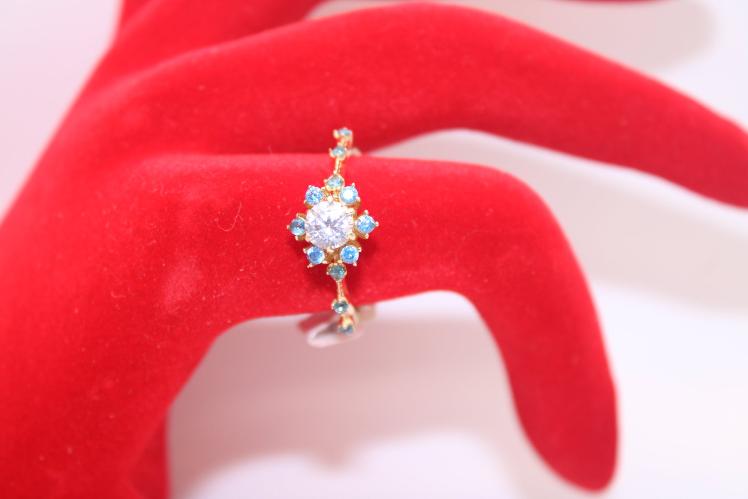 Color flower ring blue 14k