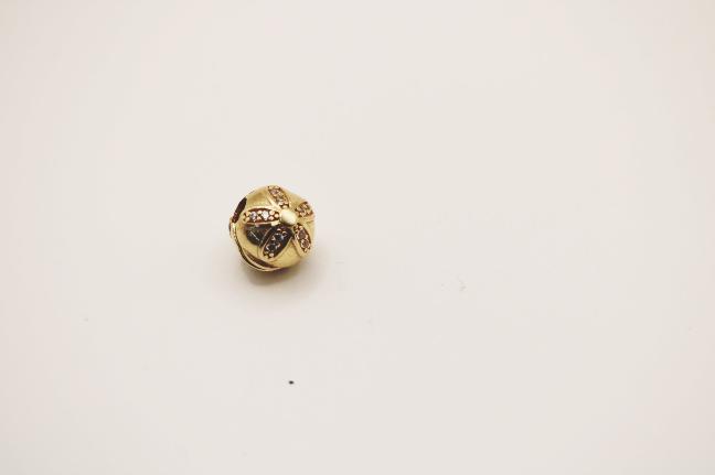 Flawer side charm 14k