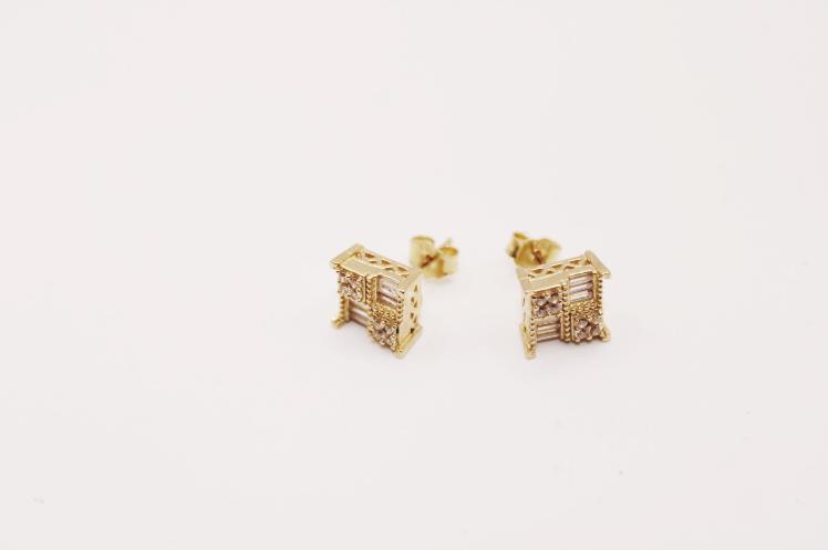 Tower style earring 14k