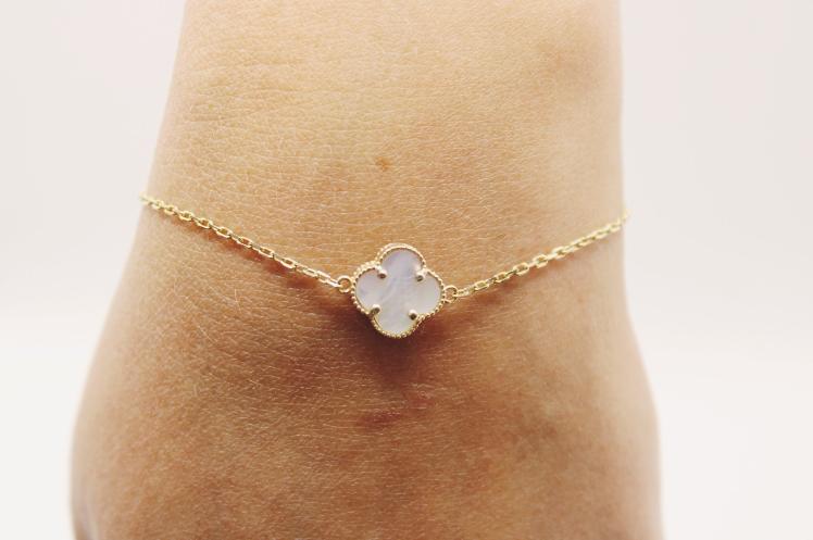 White fancy women bracelet 14k