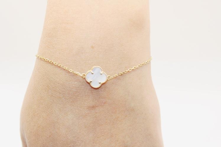 White fancy women bracelet 14k