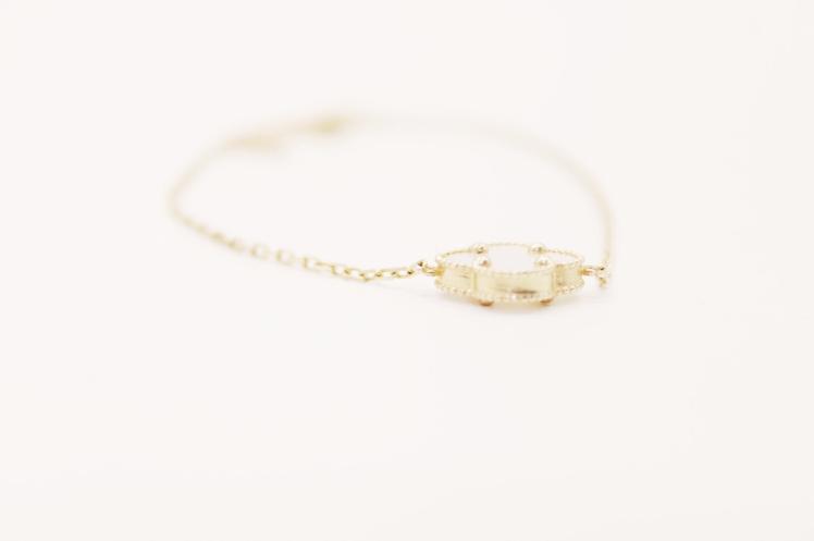 White fancy women bracelet 14k