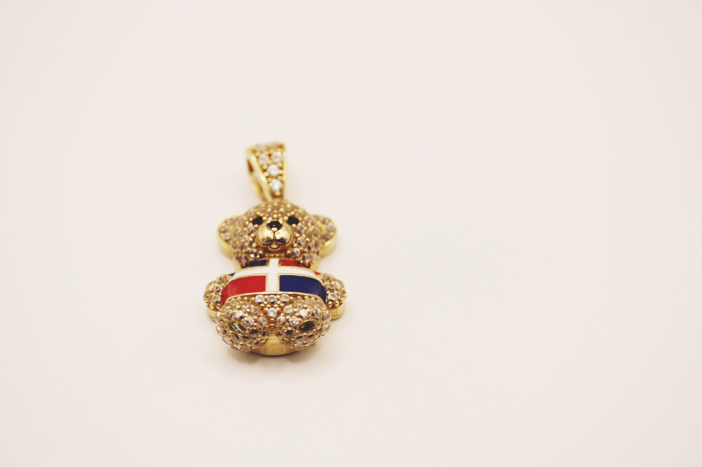 Dominican flag bear pendant 14k