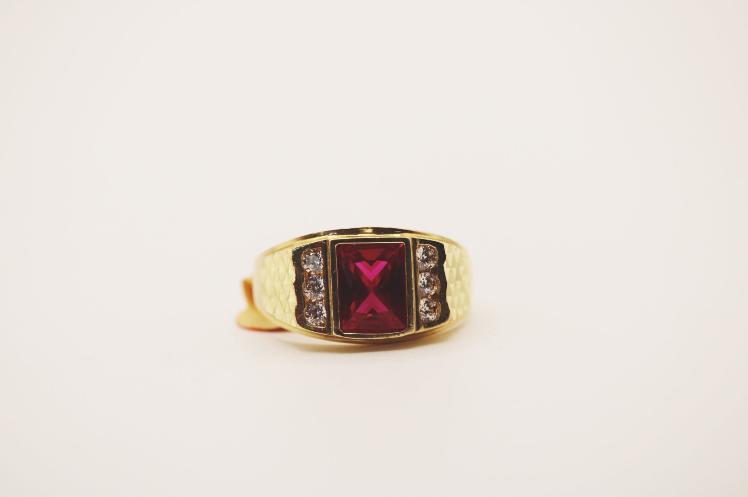 Red stone men ring 14k