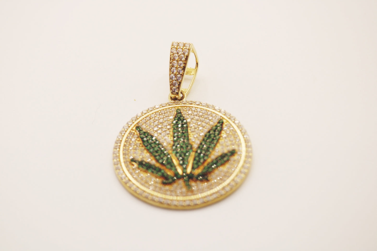 green leaf pendant 14k