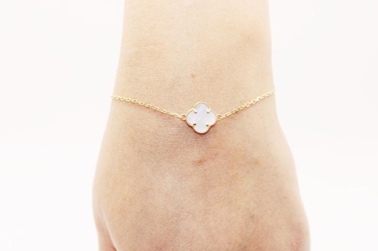 White fancy women bracelet 14k