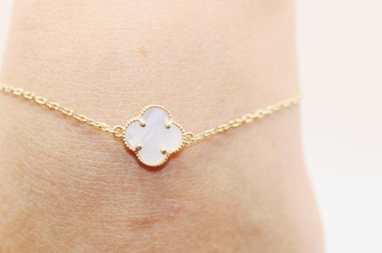 White fancy women bracelet 14k