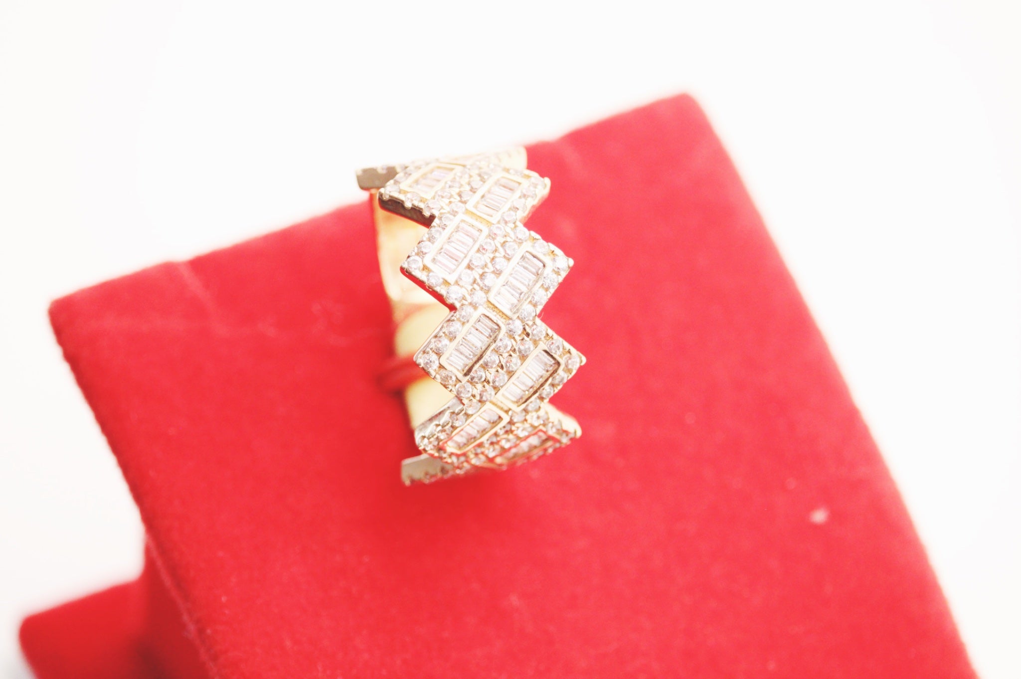 Fancy men ring baguette 14k