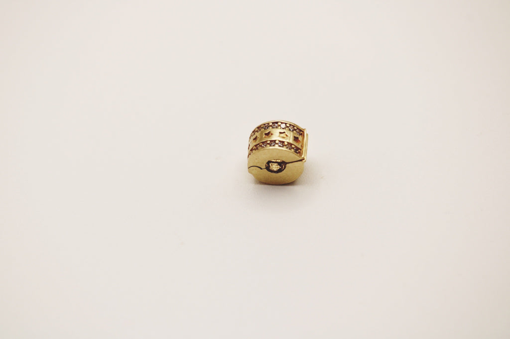 Star on sides Charm 14k