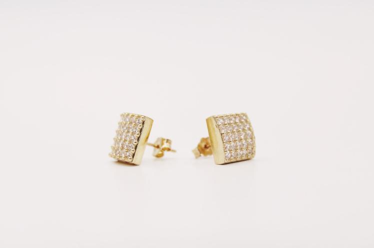 Earring medium size 14k