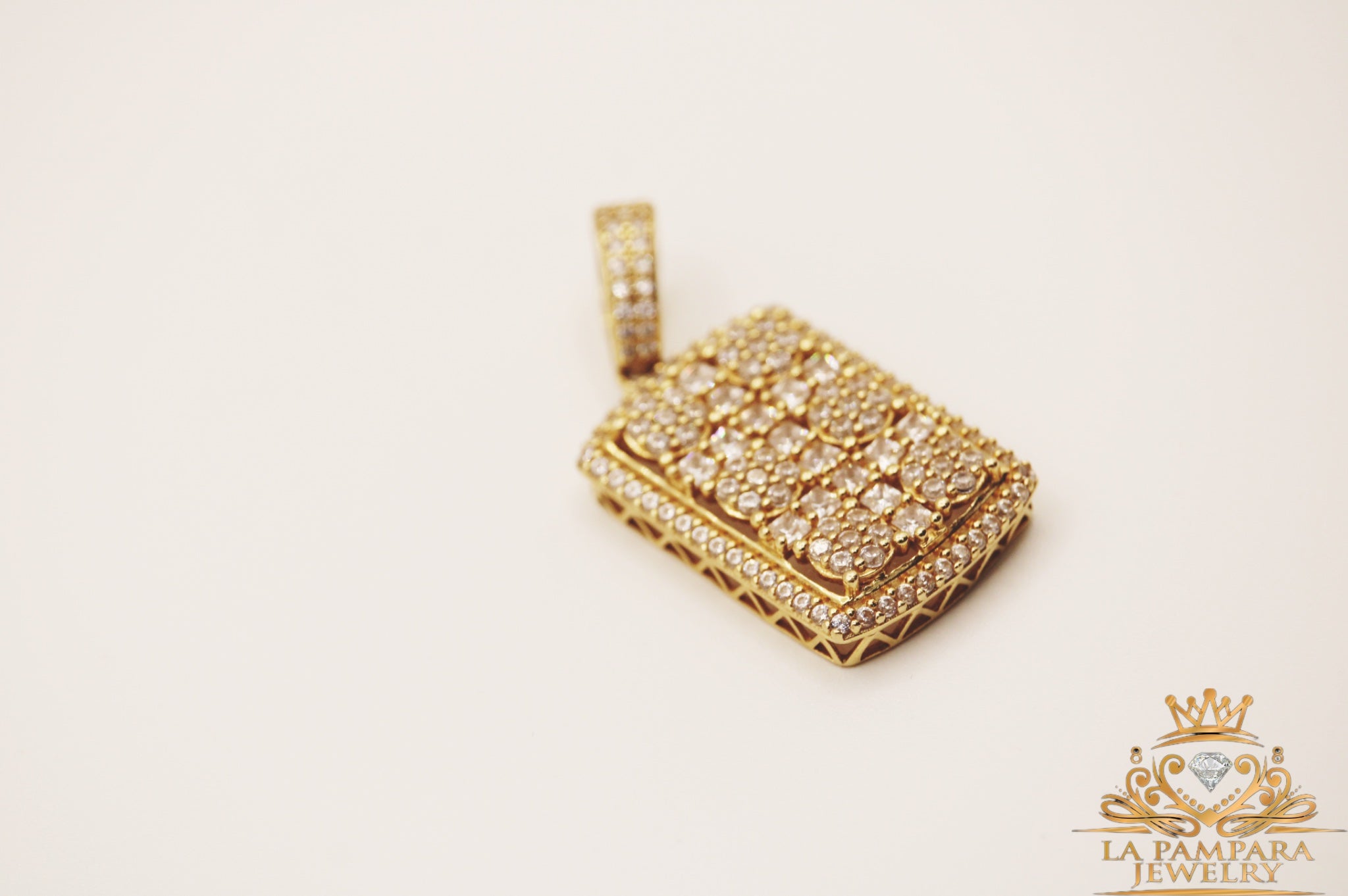 Fancy gold pendant 14k