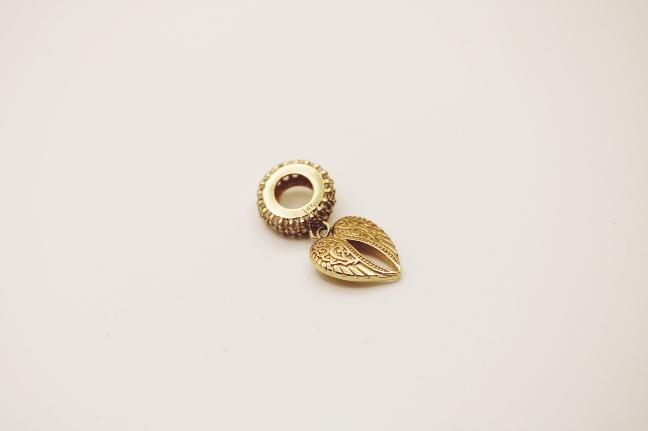 Wings Bracelet charm 14k