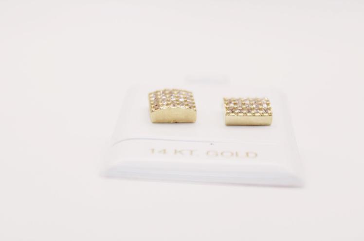 Earring medium size 14k