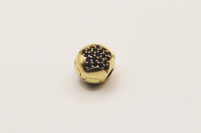 Blue star on side charm 14k