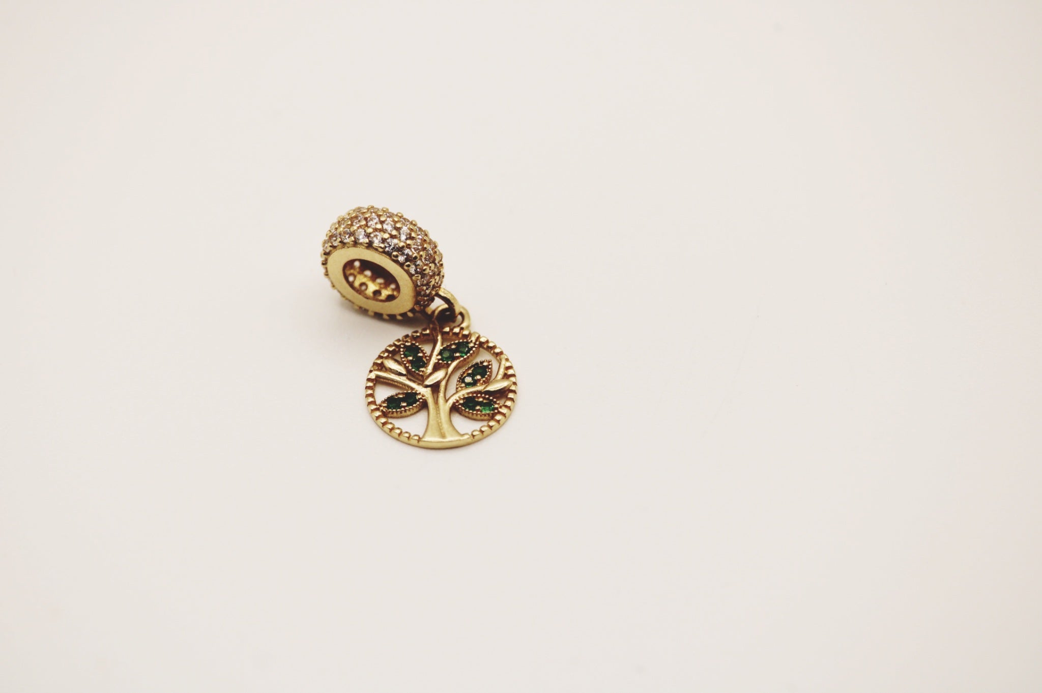 Tree of like green leaved charm 14k