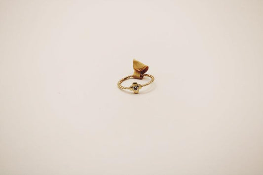 Small women ring 14k