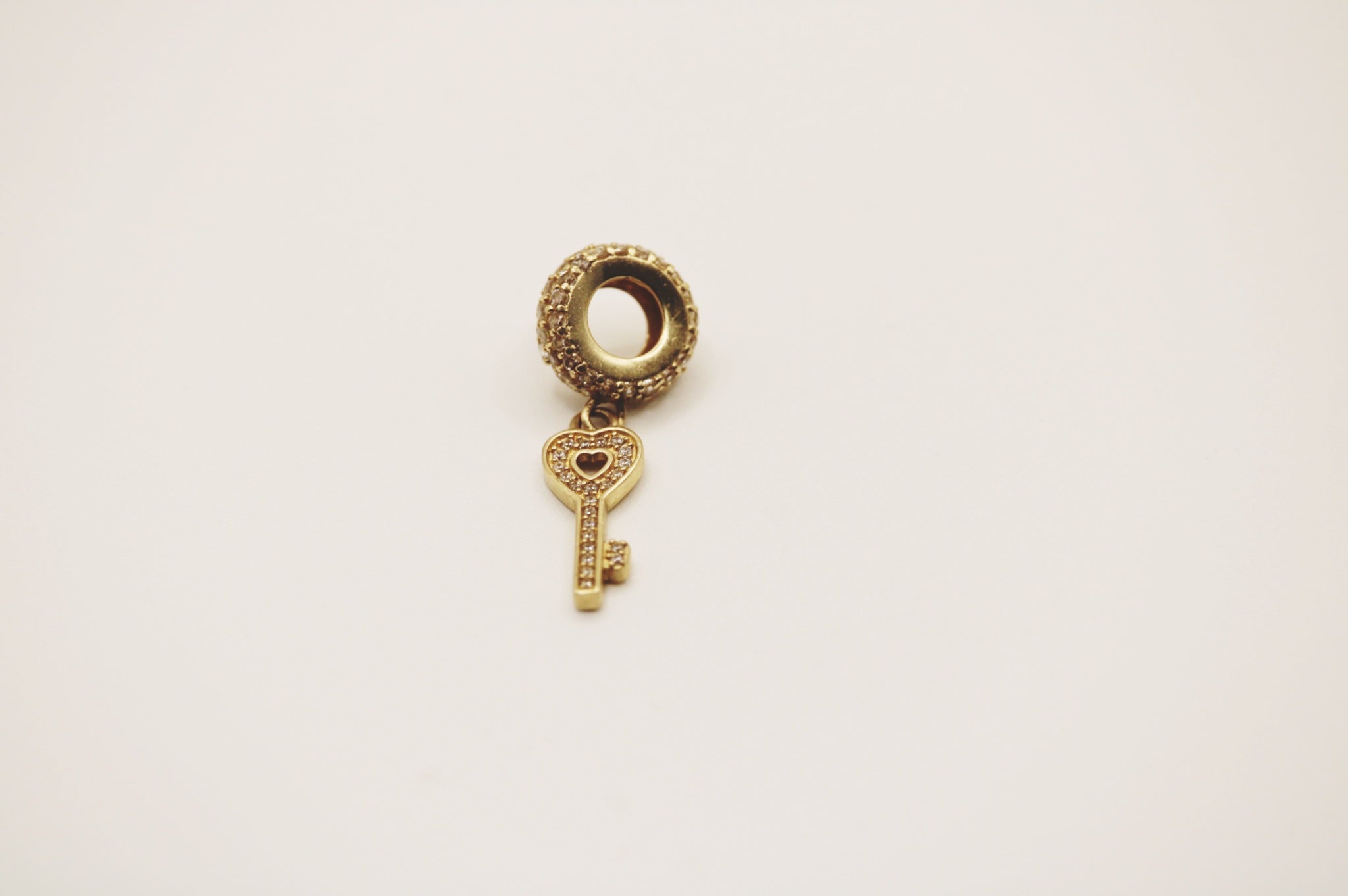 Keys charm 14k