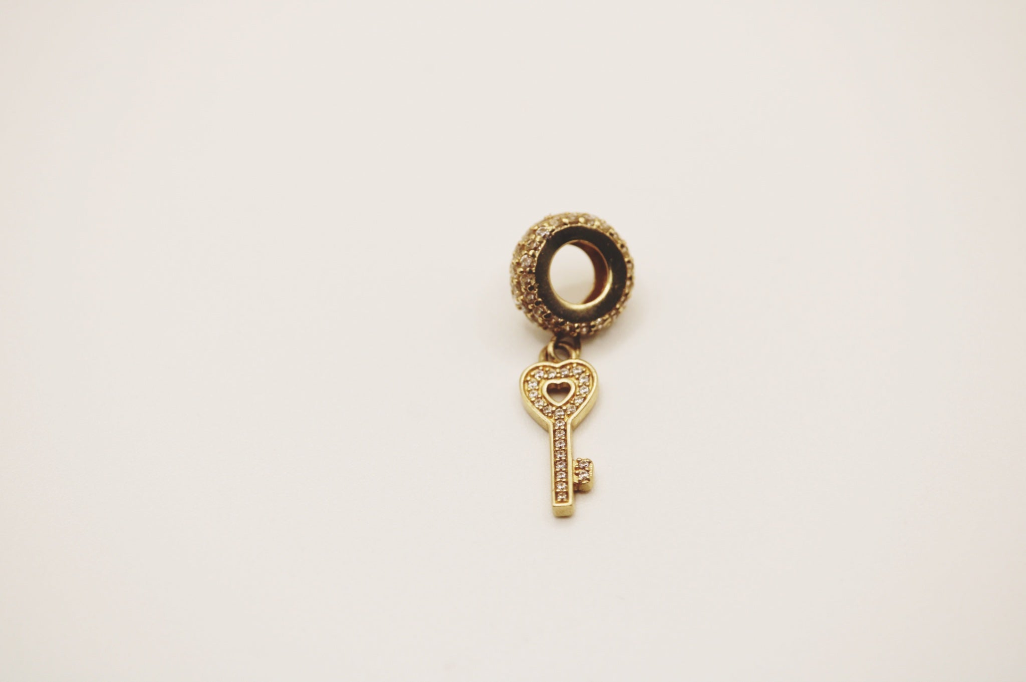 Keys charm 14k