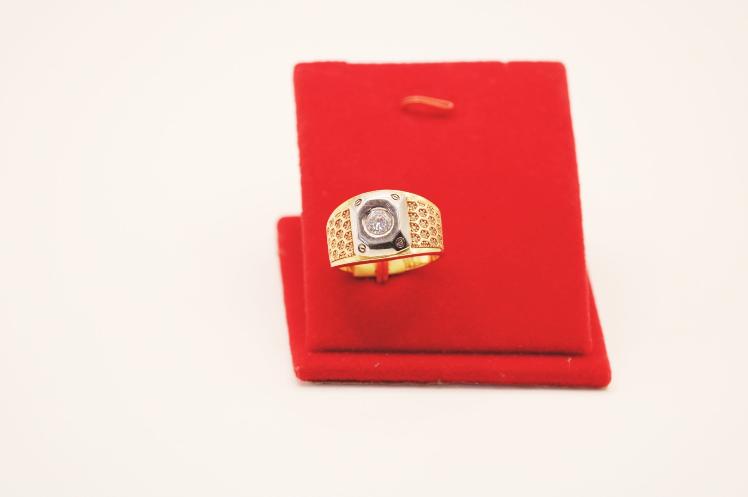 White and yellow gold men ring 14k